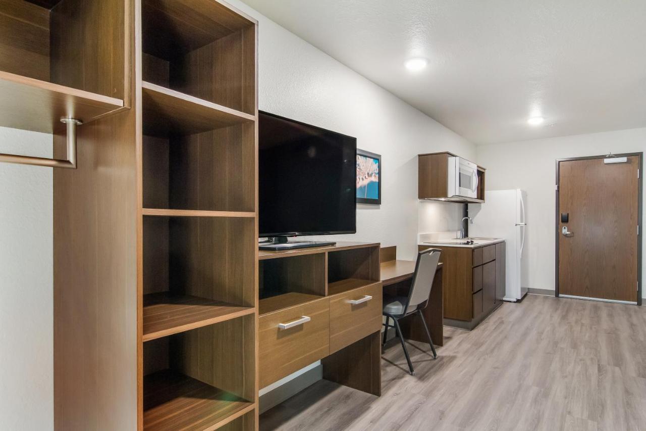 Woodspring Suites Dearborn Detroit Zewnętrze zdjęcie
