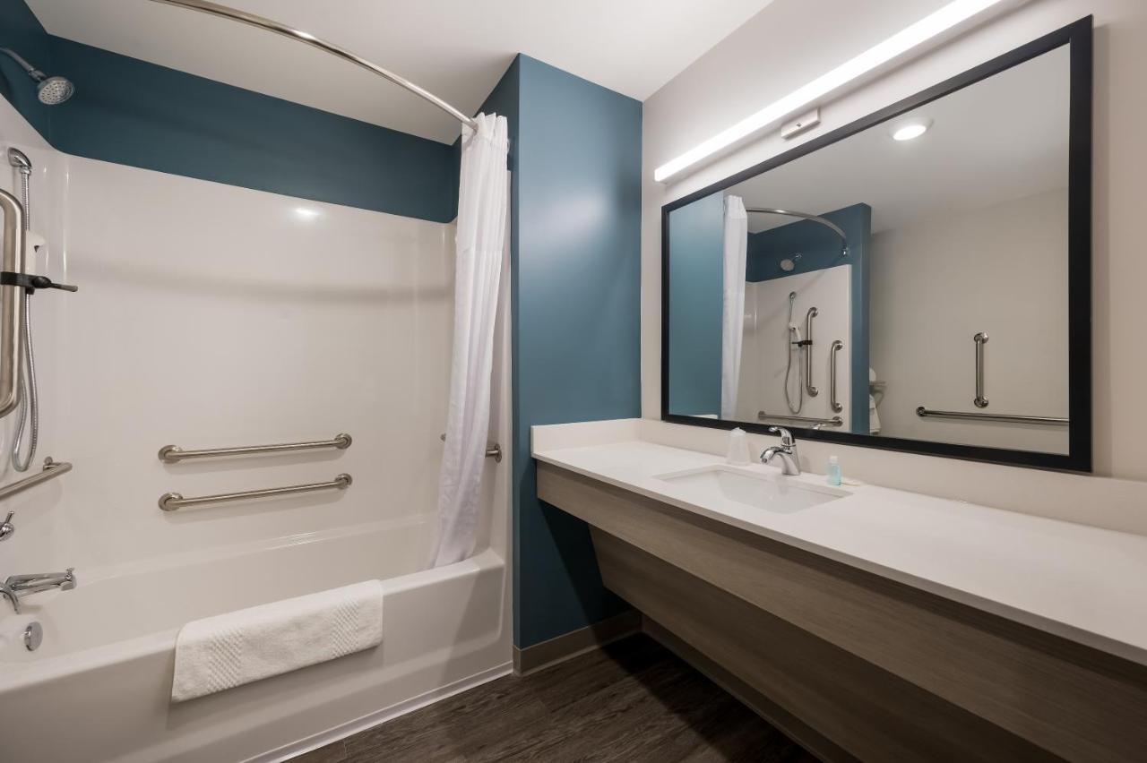 Woodspring Suites Dearborn Detroit Zewnętrze zdjęcie