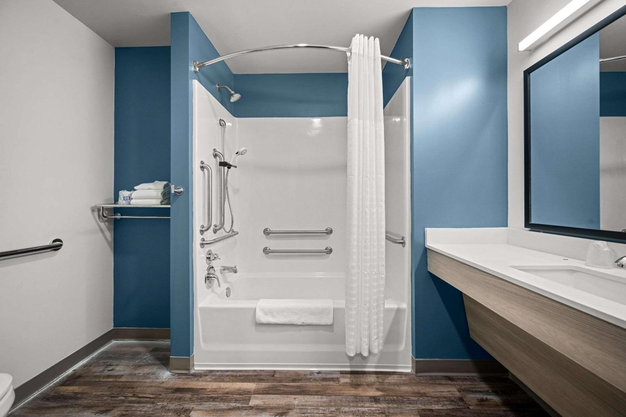 Woodspring Suites Dearborn Detroit Zewnętrze zdjęcie
