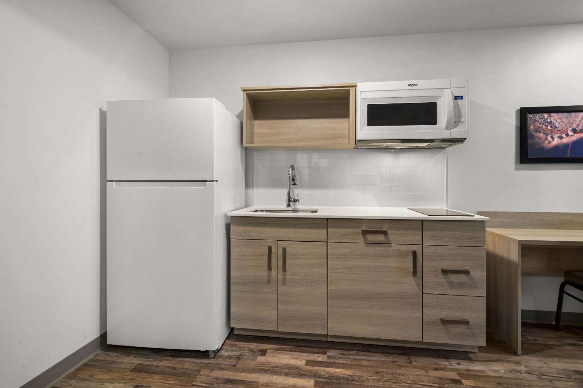 Woodspring Suites Dearborn Detroit Zewnętrze zdjęcie